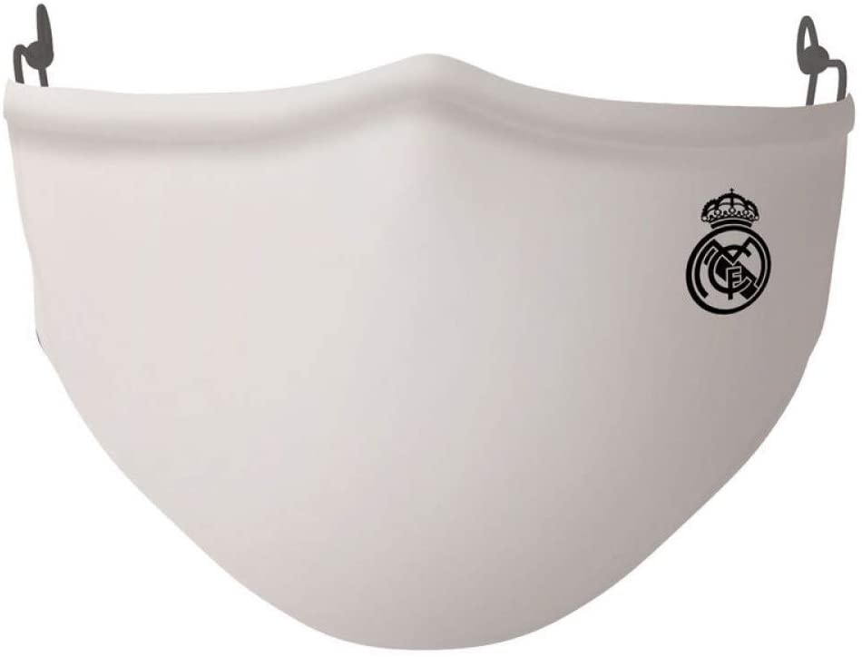 Mascarilla Real Madrid marca Safta, de tela reutilizable